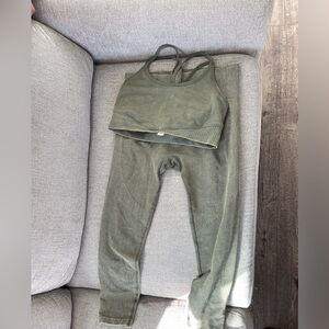 Joylab highwaisted compression active legging and sports bra